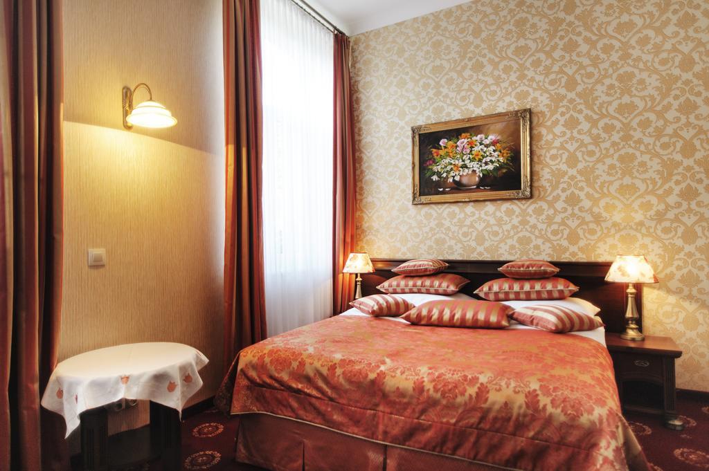 Hotel Kopernik Ciechocinek Room photo